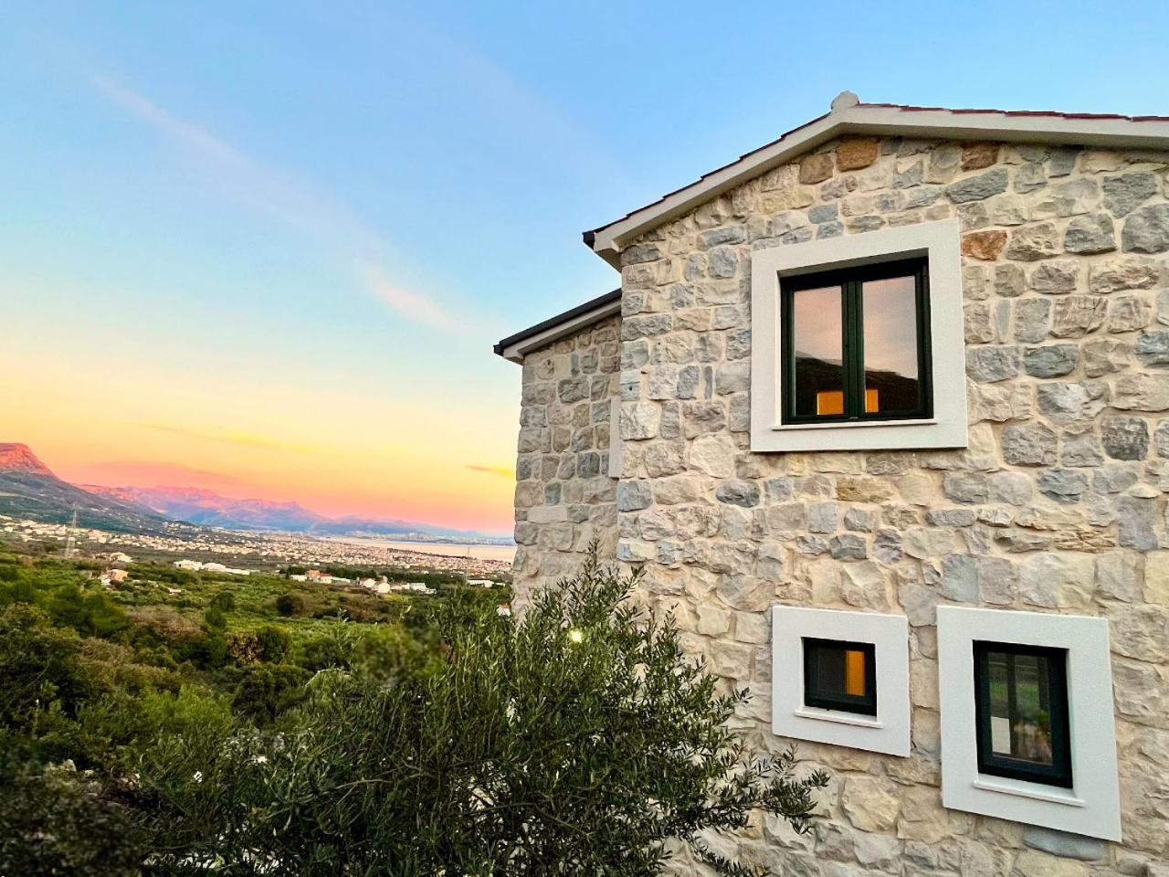 Villa Bepina, Surrounded By Sea, Olive, Vineyard Kaštel Novi Exterior foto